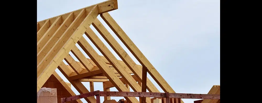 Dach dla domu jednorodzinnego – co powinniśmy o nim wiedzieć?
