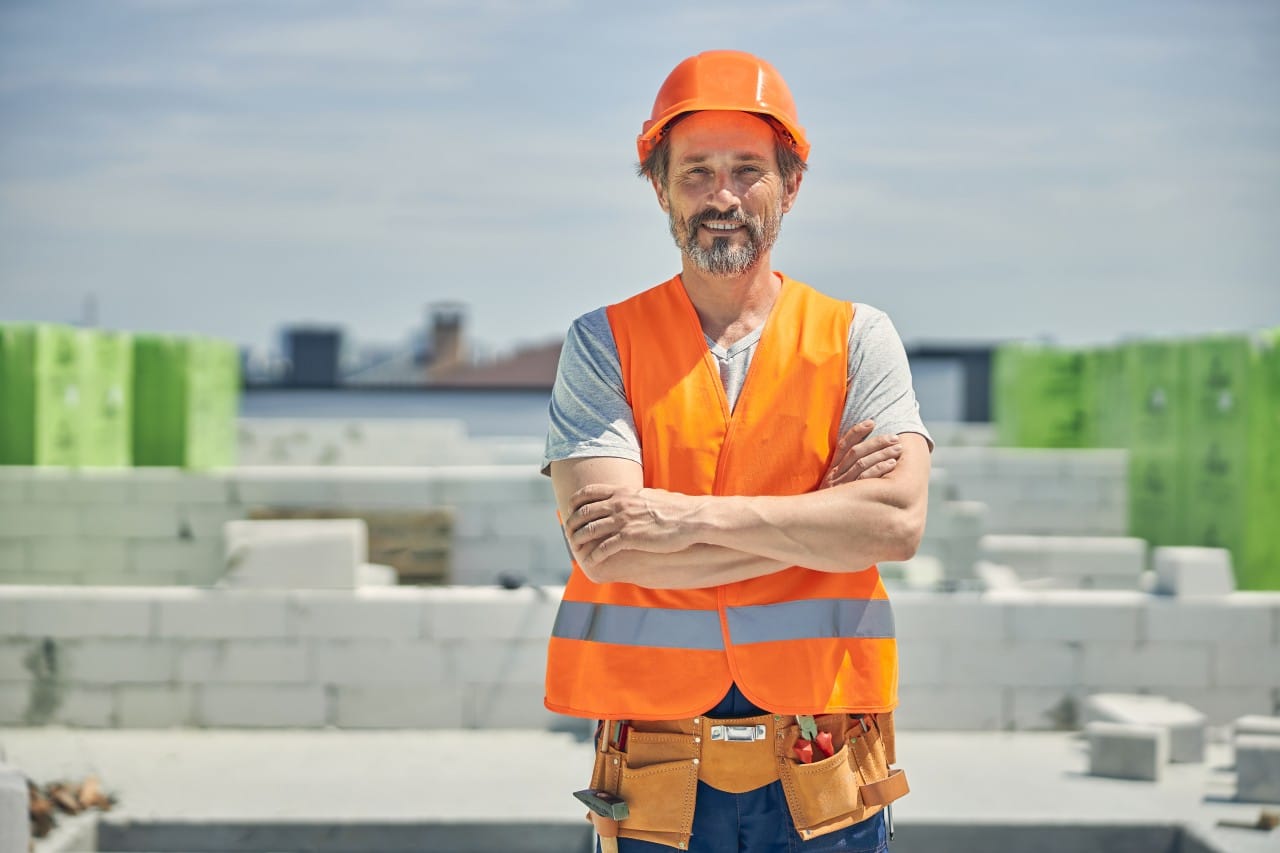 Współczesny budowlaniec, czyli jakie umiejętności przydadzą się na budowie w 2023?