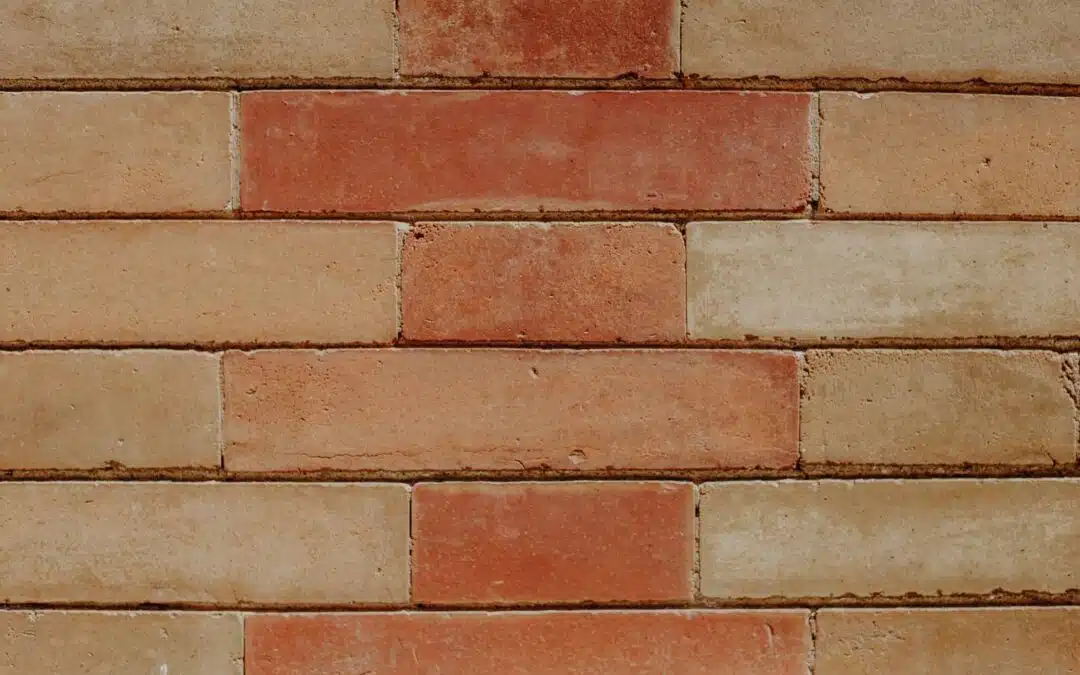 Cegła ceramiczna w architekturze – połączenie trwałości i estetyki w elewacjach