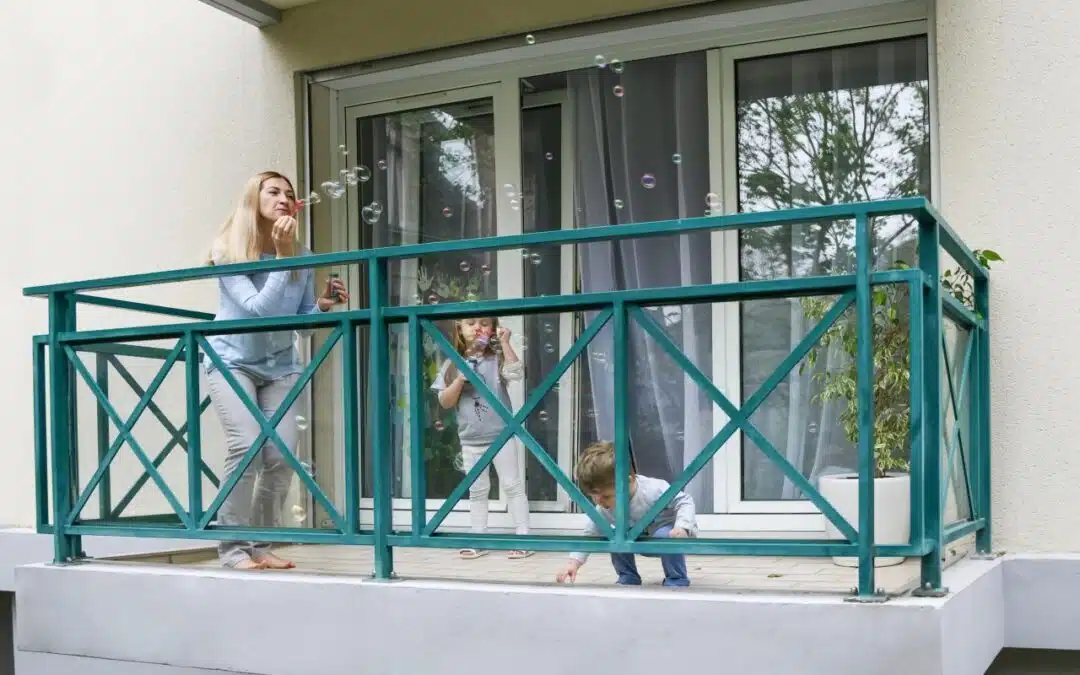 Odprowadzanie wody z balkonu: zapobieganie zastojom i zawilgoceniu